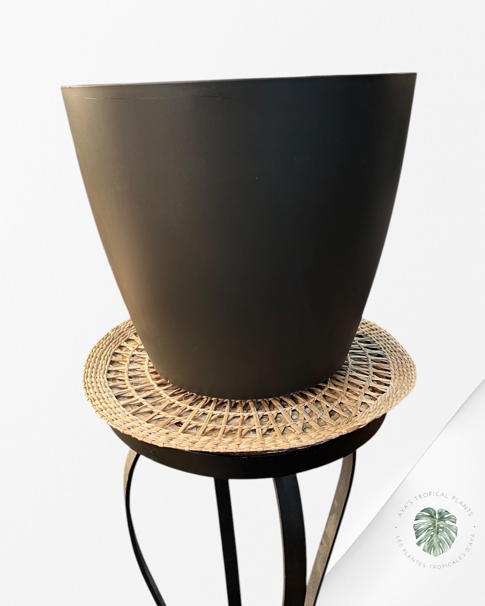 Plant pot (cache pot) 30cm black mate